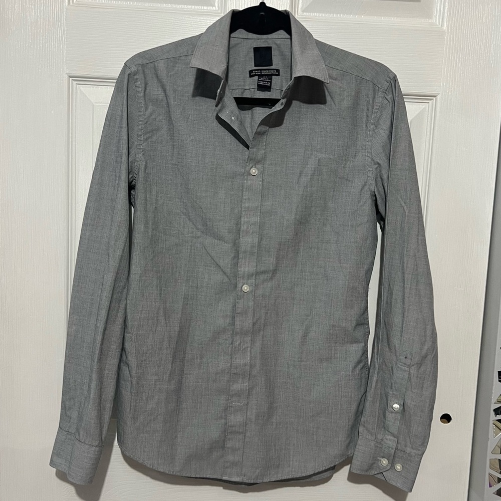💗 H&M - Men’s Gray Slim Fit Long Sleeve Button Up‎